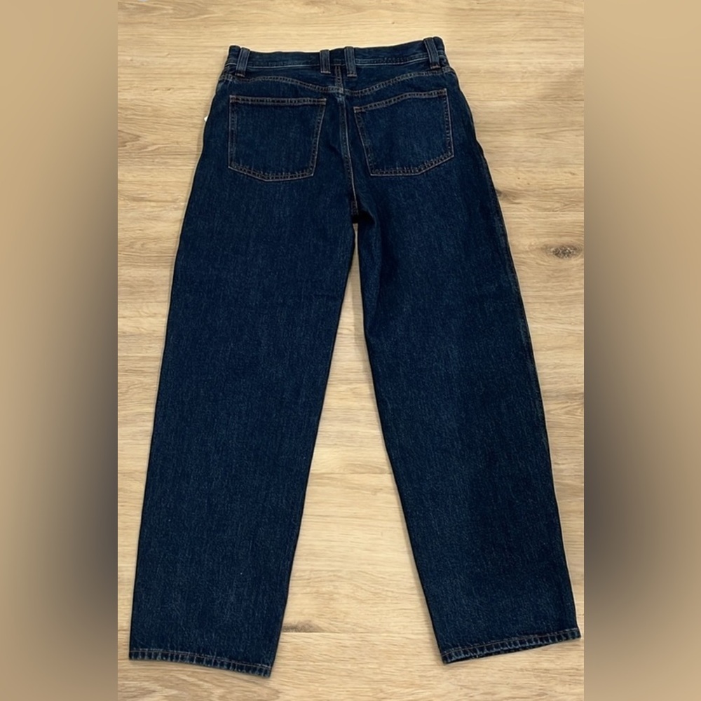 Rare sold out Uniqlo Women’s Curved Jeans NWT